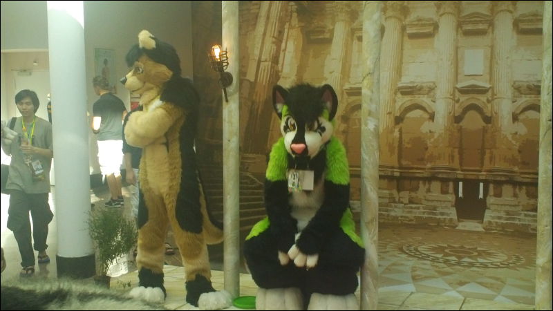 [Aoi_EF18_2908_bl_00050.jpg]