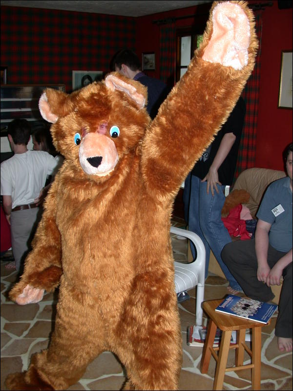 [Tim_FF2003_036_FursuitTryout_wornbyAshaarik.jpg]