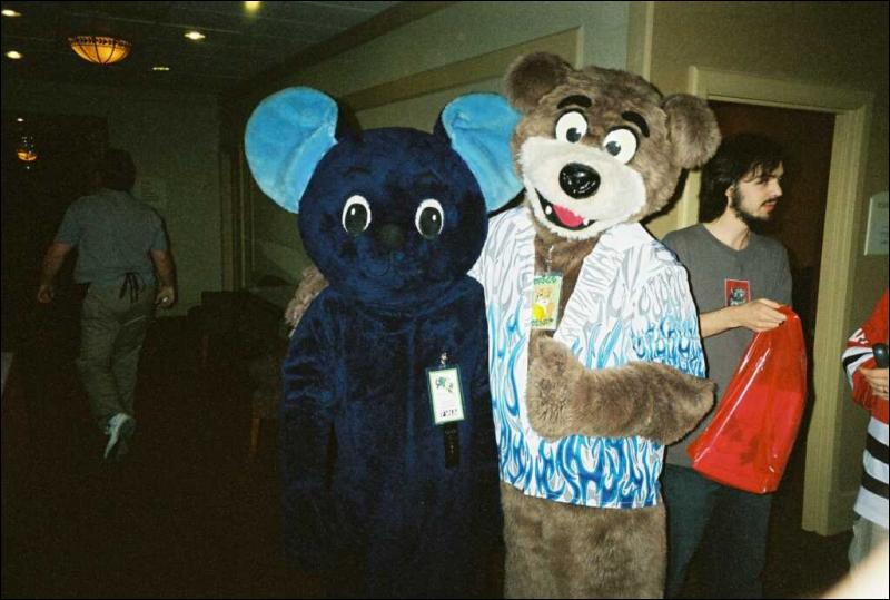 [Mousepaws_FWA2006_01.jpg]