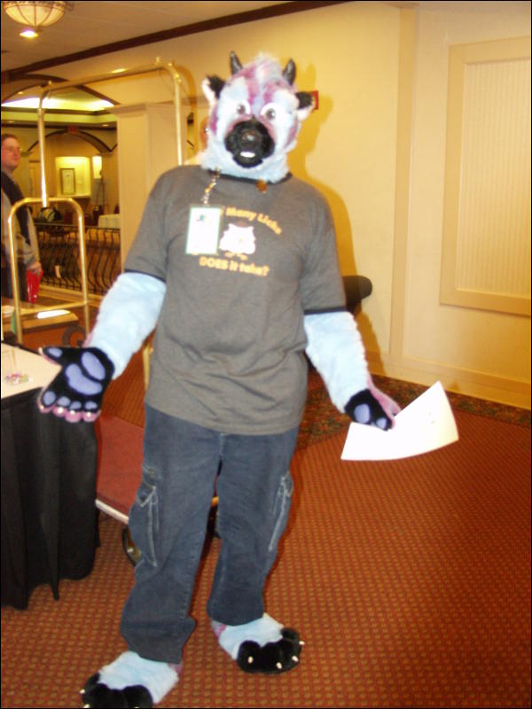 [Mousepaws_FWA2006_17.jpg]