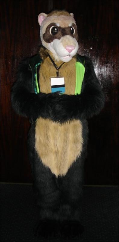 [WhiteWolf_FWA2007_riddlesuit.JPG]