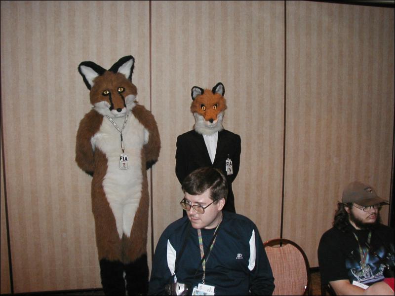 [TuxSkunk_FC2003_099.jpg]