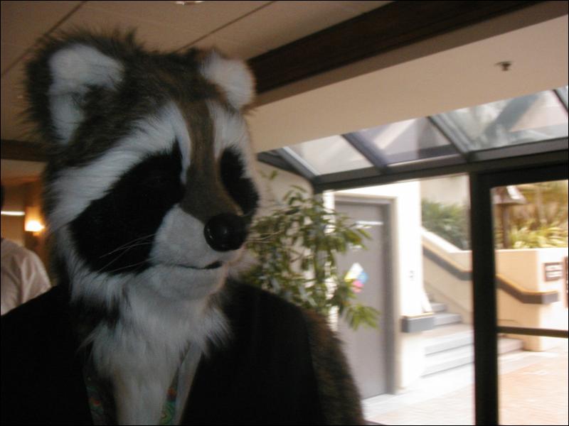 [TuxSkunk_FC2003_520.jpg]