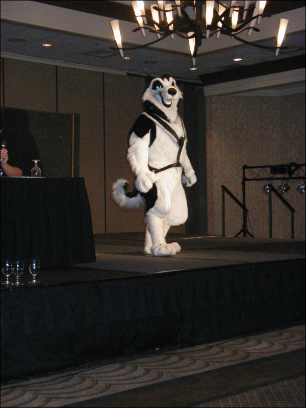 [Tuxskunk_FC2004_0419.jpg]