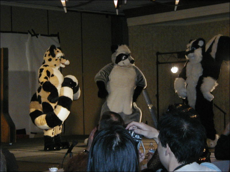 [Tuxskunk_FC2004_0913.jpg]