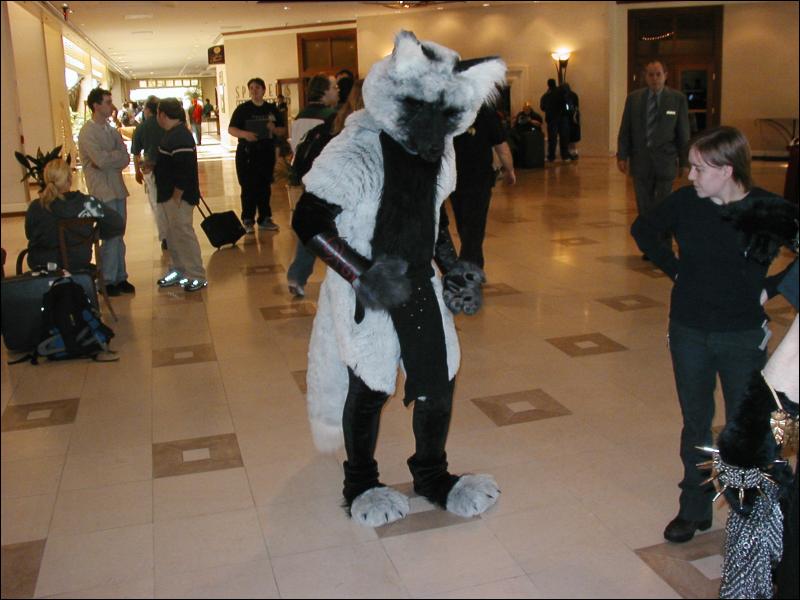 [Tuxskunk_FC2004_0022.jpg]