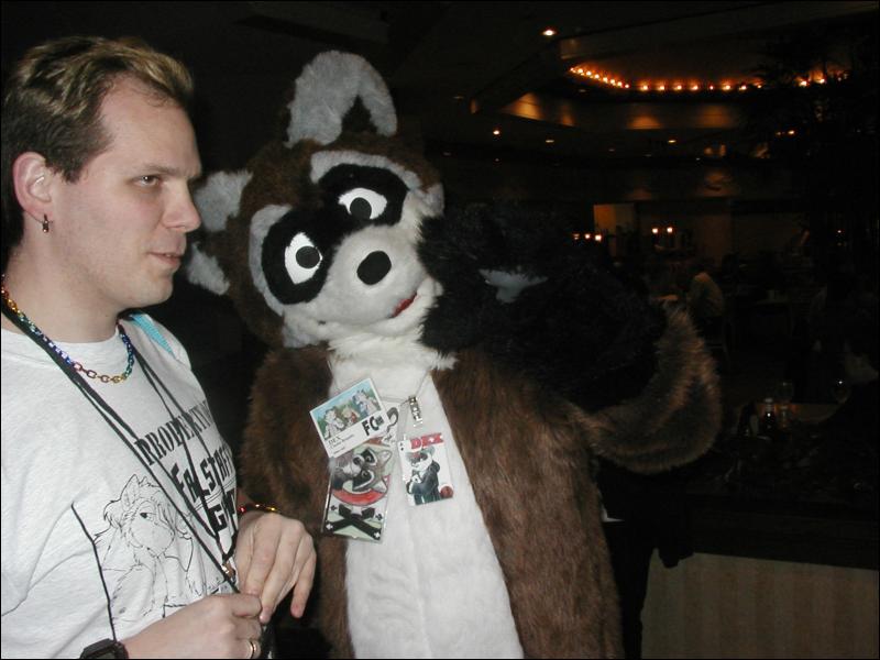 [Tuxskunk_FC2004_0106.jpg]