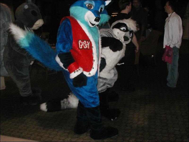 [Tuxskunk_FC2004_0156.jpg]