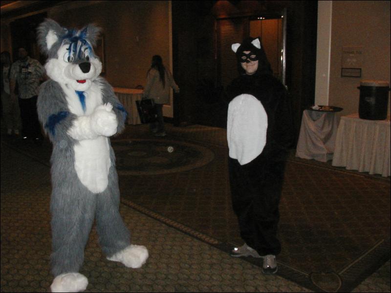 [Tuxskunk_FC2004_0172.jpg]