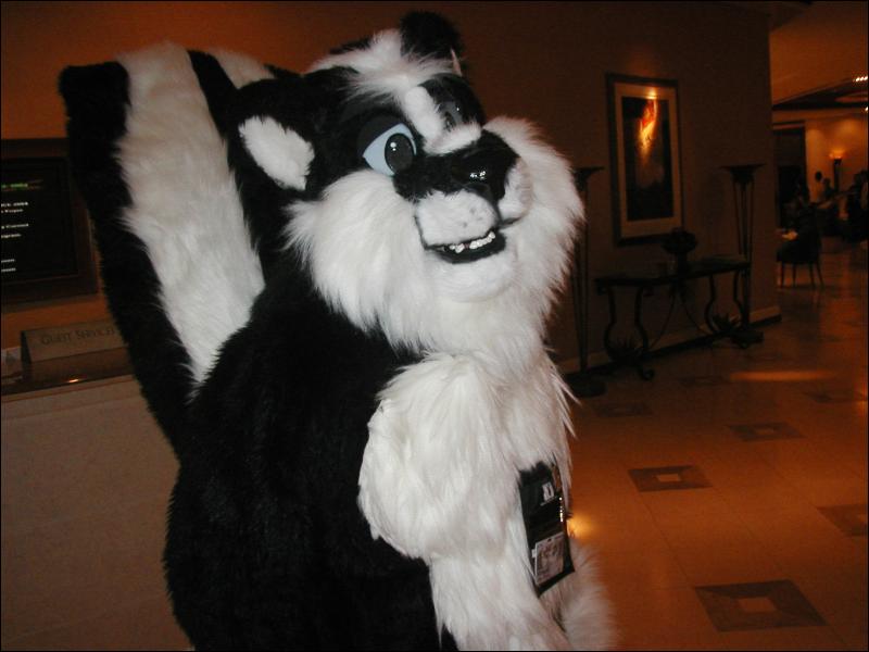 [Tuxskunk_FC2004_0300.jpg]