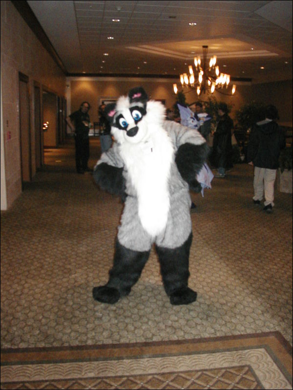 [Tuxskunk_FC2004_0643.jpg]