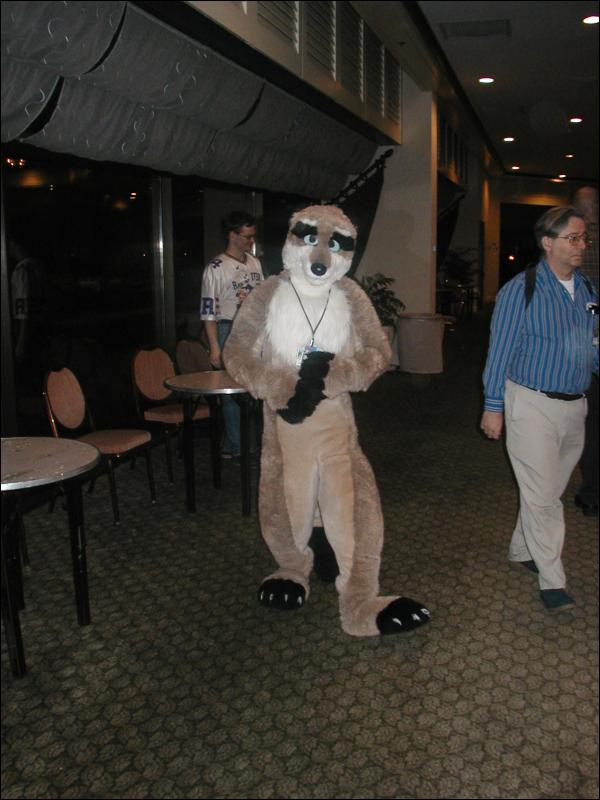 [Tuxskunk_FC2004_1266.jpg]