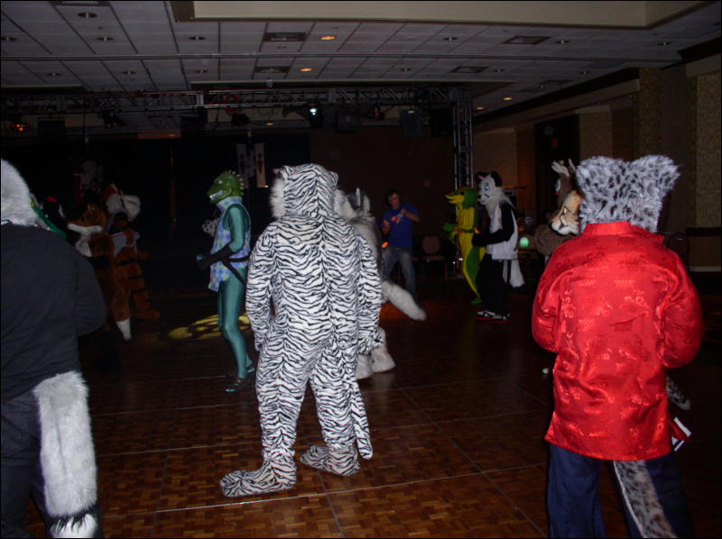 [Xavier_FC2006_Dance_13.jpg]