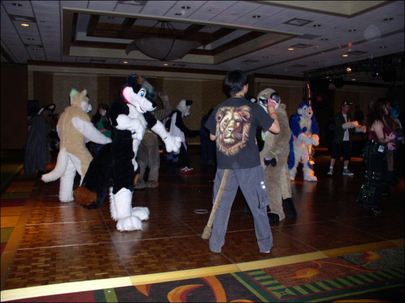 [Xavier_FC2006_Dance_57.jpg]