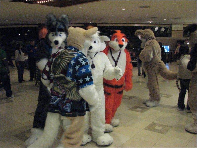 [Devilwuff_FC2007_027.jpg]