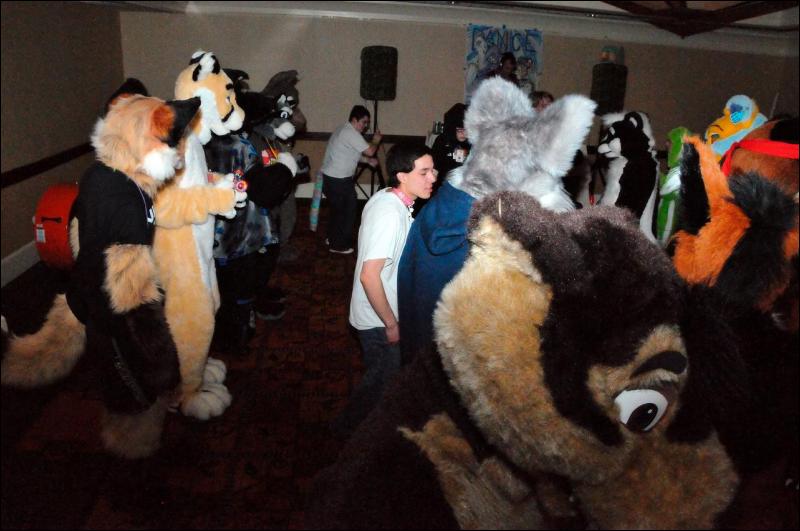 [RyuRaccoon_FC2008_0904.jpg]