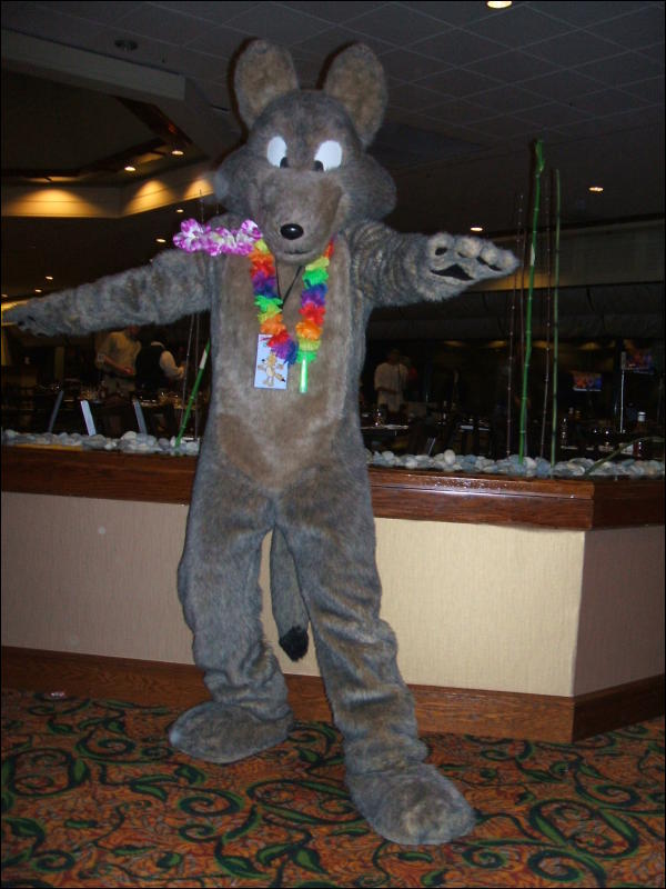 [BrownWolf_FC2009_143.jpg]