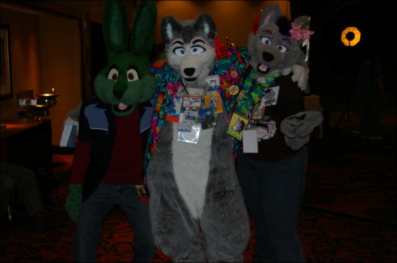 [DamonHusky_FC2009_327.jpg]