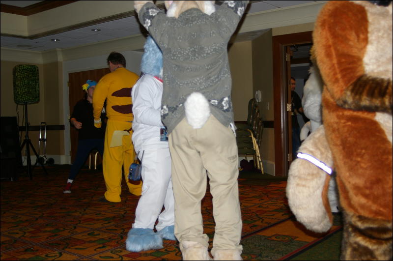 [DamonHusky_FC2009_050.jpg]