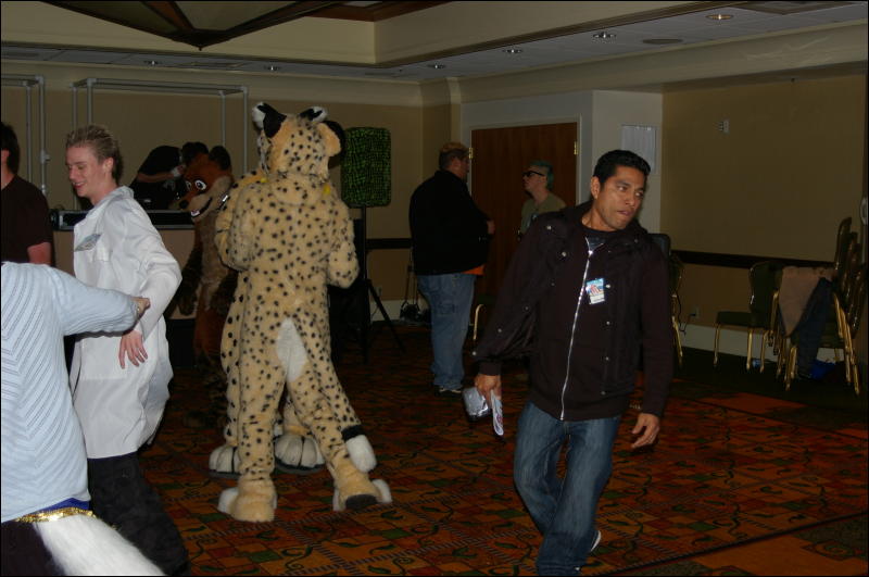 [DamonHusky_FC2009_089.jpg]