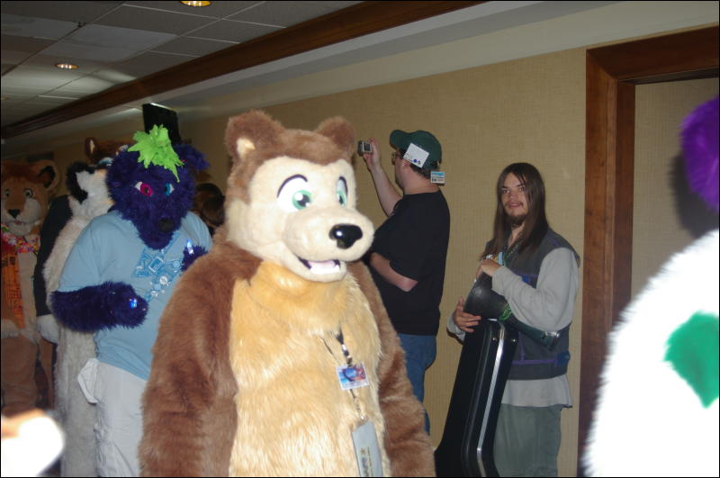 [DamonHusky_FC2009_243.jpg]