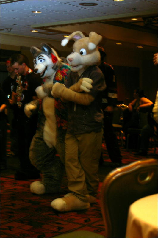 [DamonHusky_FC2009_337.jpg]