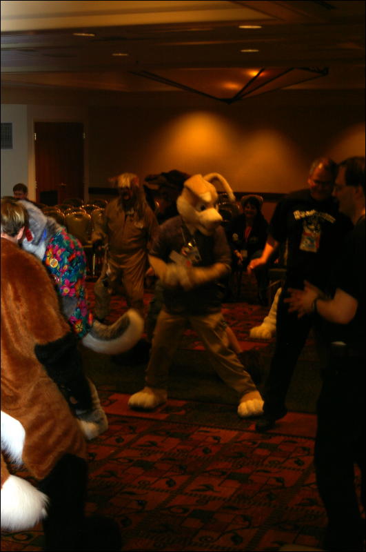 [DamonHusky_FC2009_356.jpg]