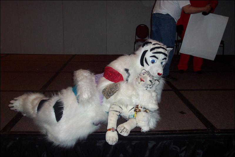 [Snow_MFF2002_053.jpg]