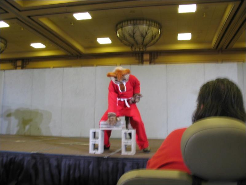 [PandaOhki_MFF2004_104.jpg]