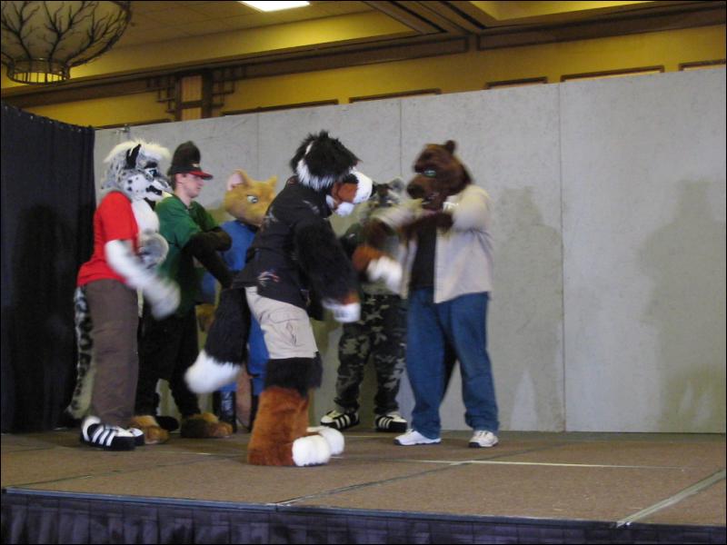 [PandaOhki_MFF2004_107.jpg]