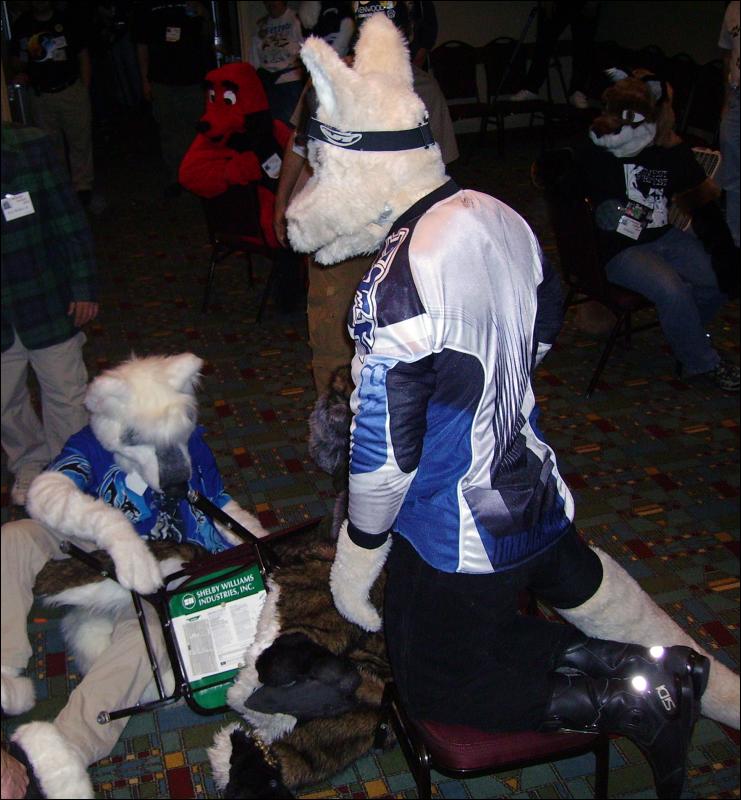 [ZephyrPanthur_MFF2005_120.jpg]