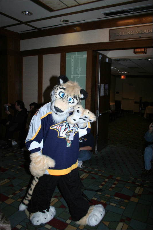 [DexCat_MFF2006_011.jpg]