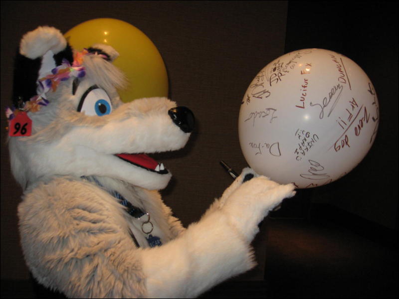 [MacWolf_MFF2008_103.jpg]