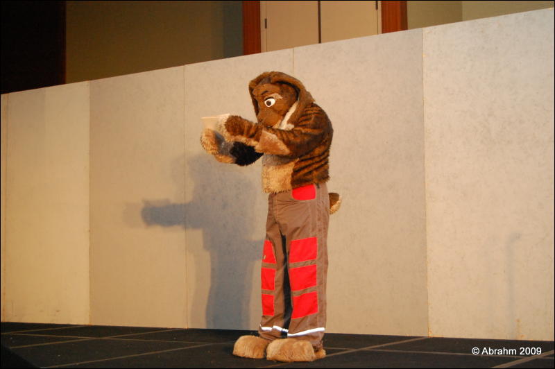 [Abrahm_MFF2009_701.jpg]