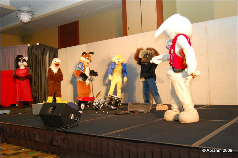 [Abrahm_MFF2009_730.jpg]