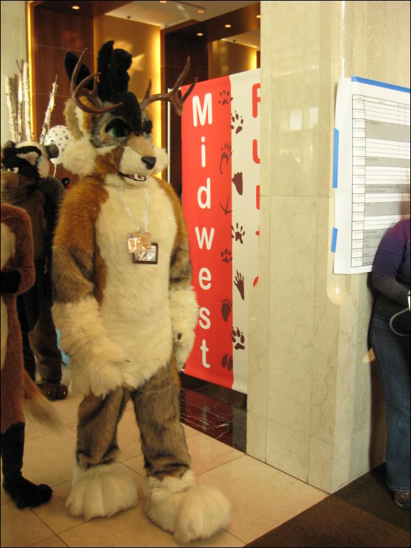 [MacLeod_MFF2009_0916.jpg]