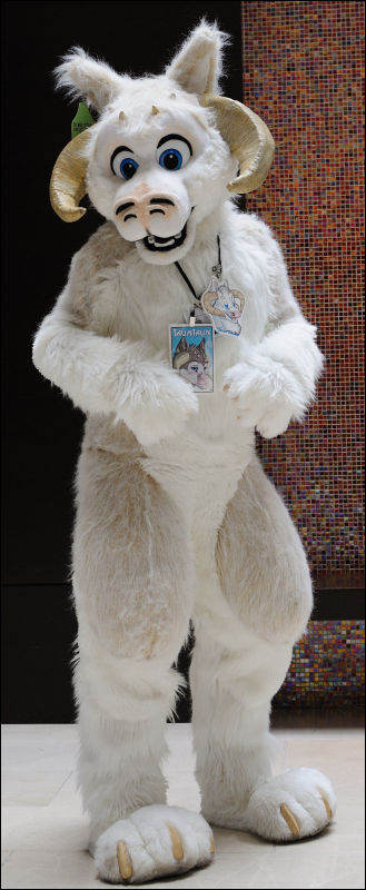 [Abrahm_MFF2010_1648.jpg]