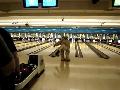 [Kofu Bowling 200603 14.mpg]