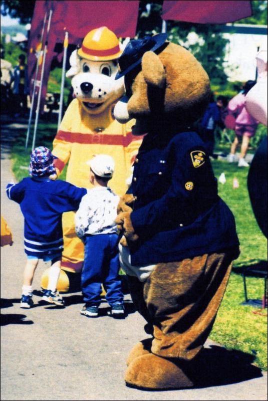 [Robin_2001_038_OppSafetyBear.jpg]