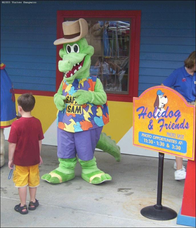 [VortexK_HolidayWorld_02.jpg]