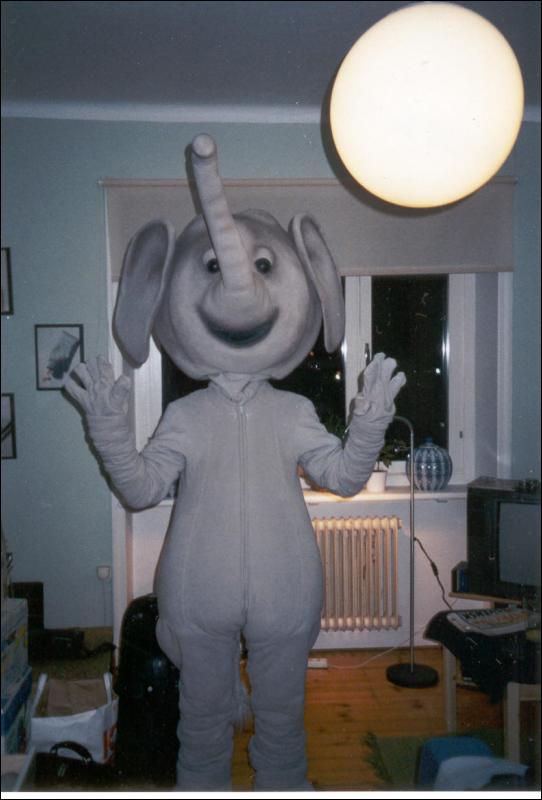 [Swedefur_elephant2.jpg]