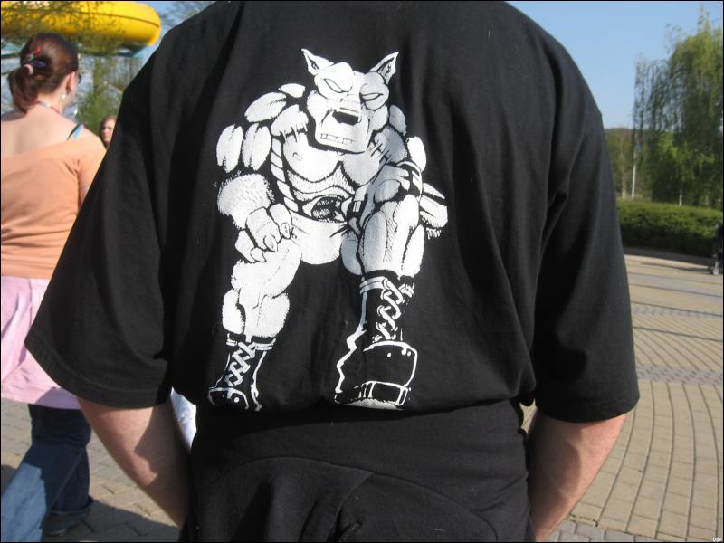 [FtkcLx_Paqualibi200704_002_AnthroTShirt.jpg]