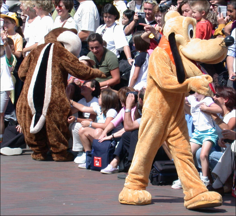 [Tim_EuroDisney20010811_13.jpg]