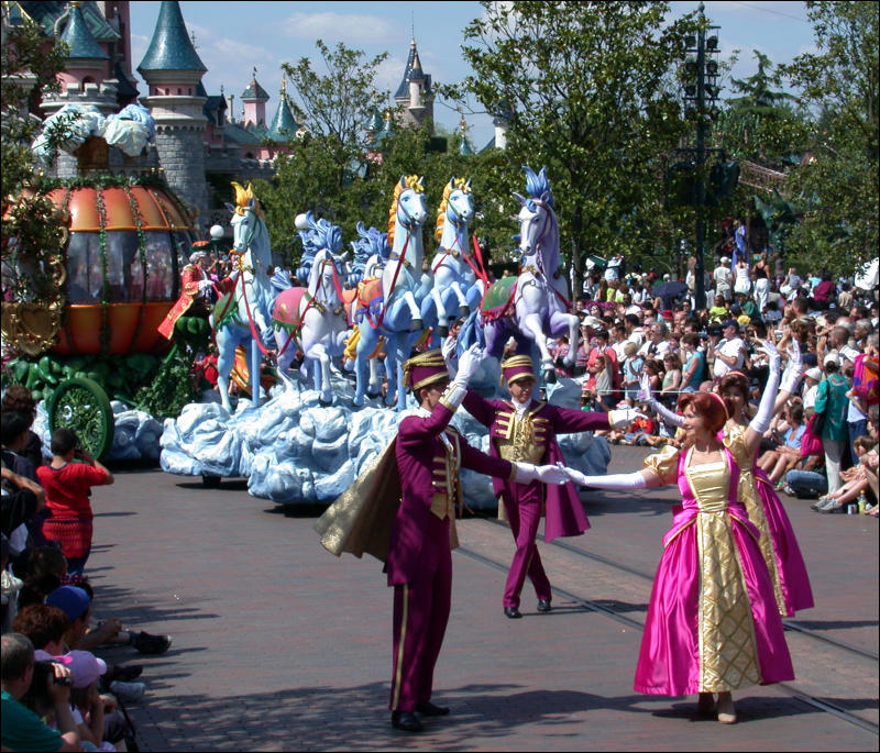 [Tim_EuroDisney20010811_21.jpg]