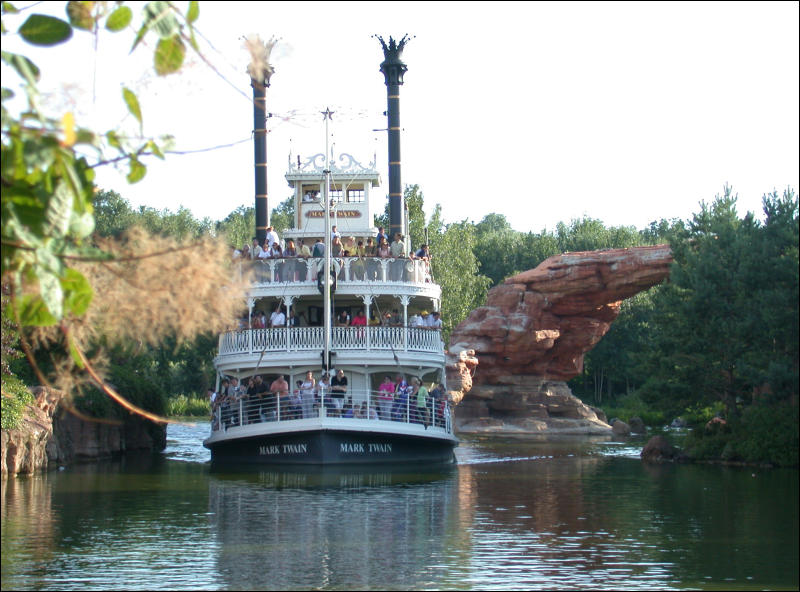 [Tim_EuroDisney20010811_45.jpg]