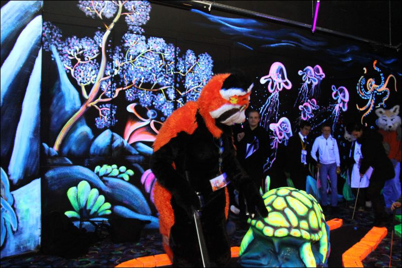 [Buster_FursuitBlackLight_201301_5003.jpg]