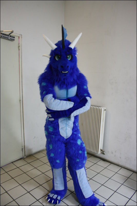 [Hai_FursuitBlackLight_201301_0507.jpg]