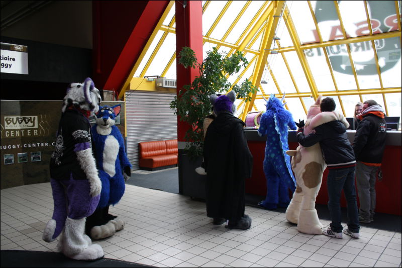 [Hai_FursuitBlackLight_201301_0530.jpg]