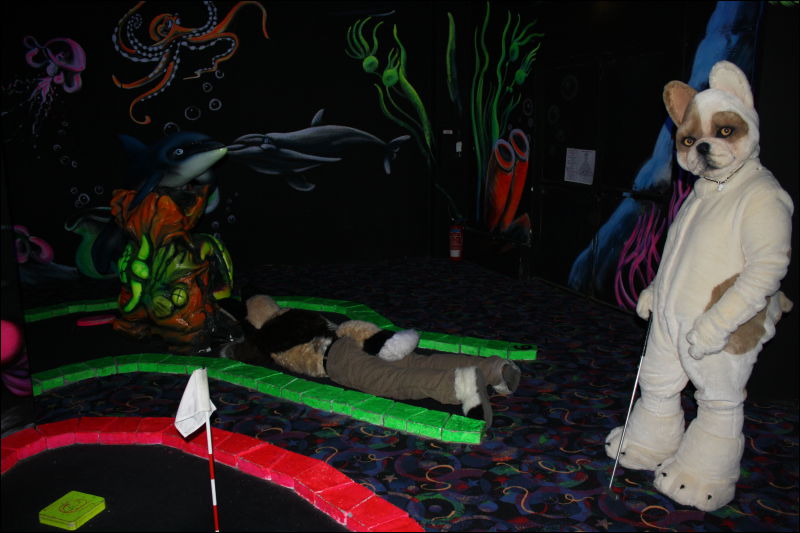 [Hai_FursuitBlackLight_201301_0590.jpg]