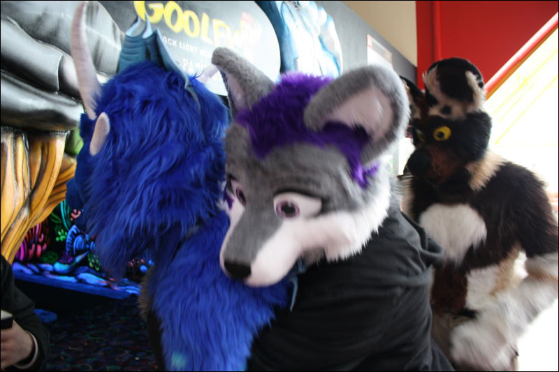 [Hai_FursuitBlackLight_201301_0598.jpg]